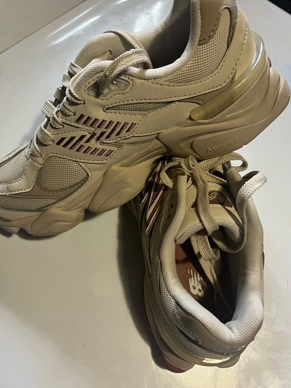 New Balance Cream/Tan Sneakers with Maroon N Logo